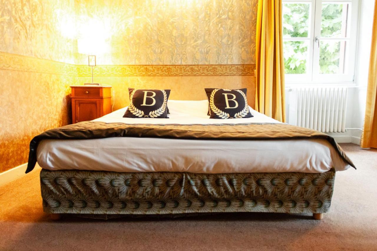 Crémieu Hotel Le Baron מראה חיצוני תמונה